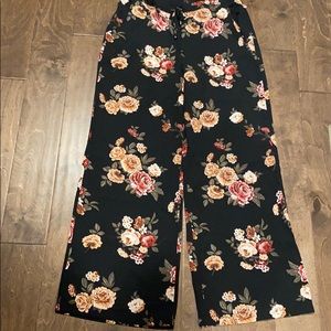 Xhilaration Pants & Jumpsuits - Floral palazzo pants Xhilaration Pants & Jumpsuits - Floral palazzo pants